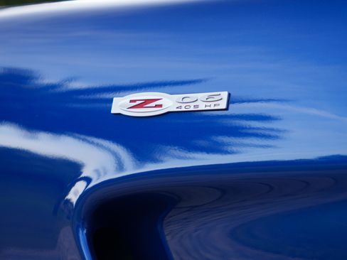 Used 2003 Chevrolet Corvette Z06 w/ Memory Package, 3 Drivers RWD image 11