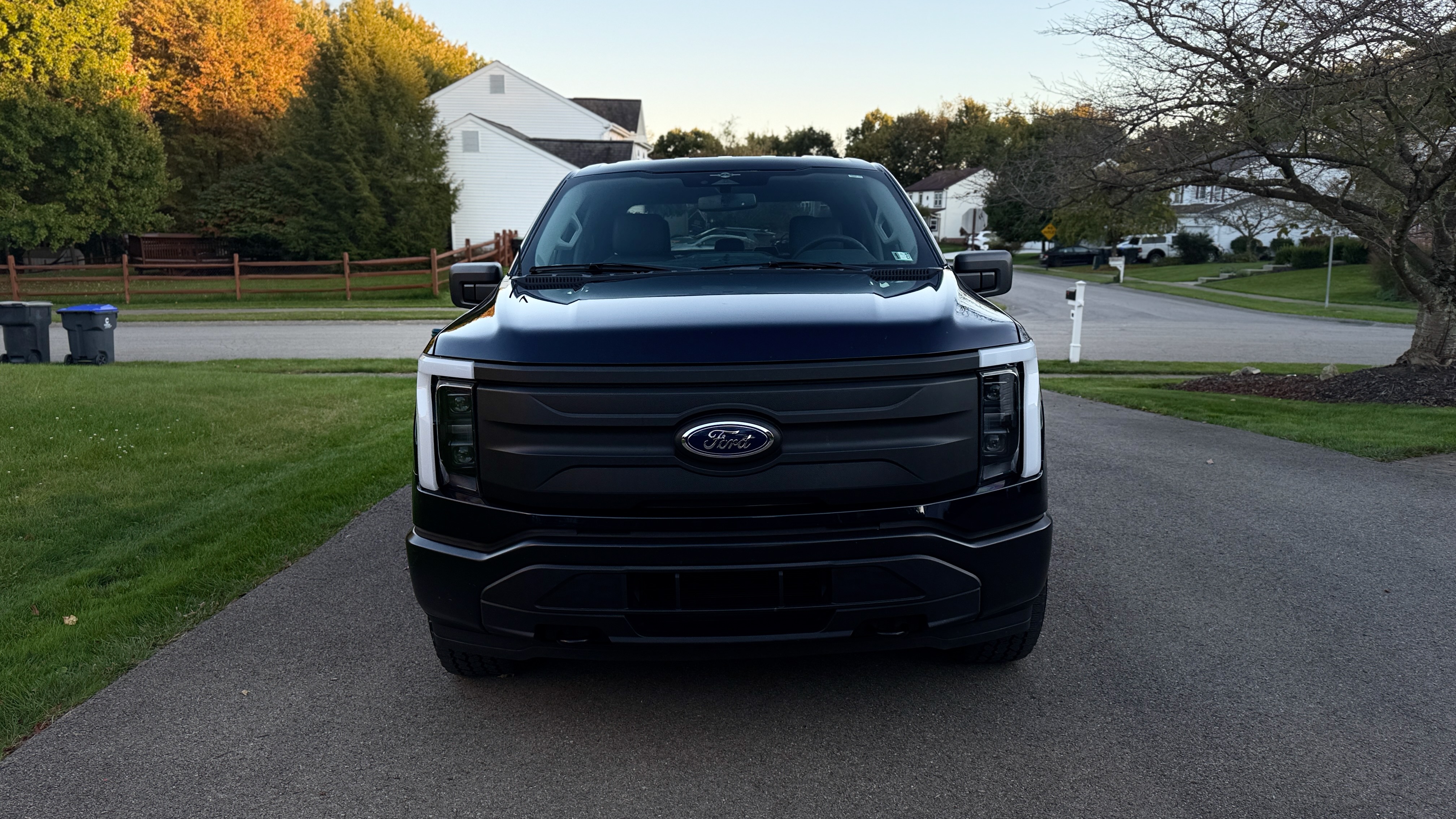 Used 2023 Ford F150 Lightning Pro AWD/4WD image 4