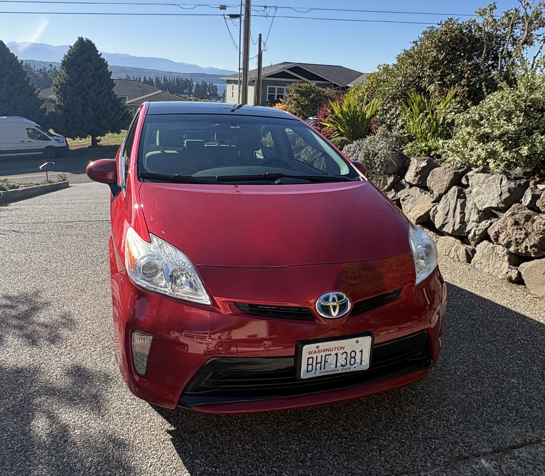 Used 2013 Toyota Prius Three w/ Solar Roof Pkg FWD image 4