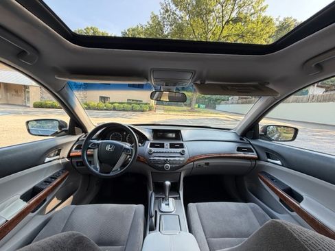 Used 2011 Honda Accord EX image 15