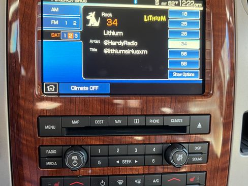 Used 2010 Ford F150 Lariat image 22