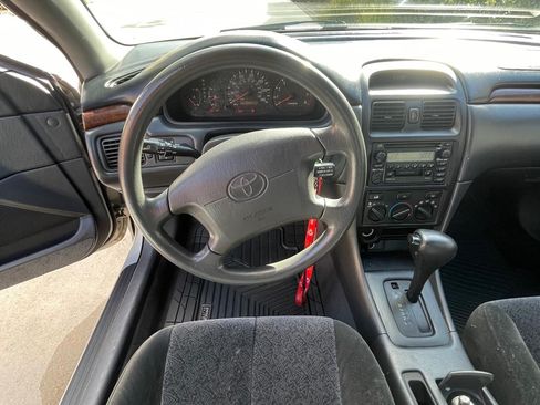Used 2000 Toyota Solara SE image 11