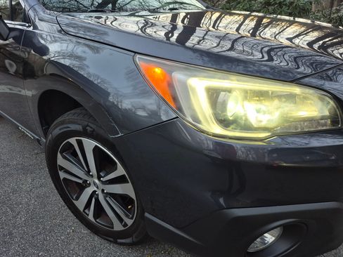 Used 2017 Subaru Outback 2.5i Limited image 15