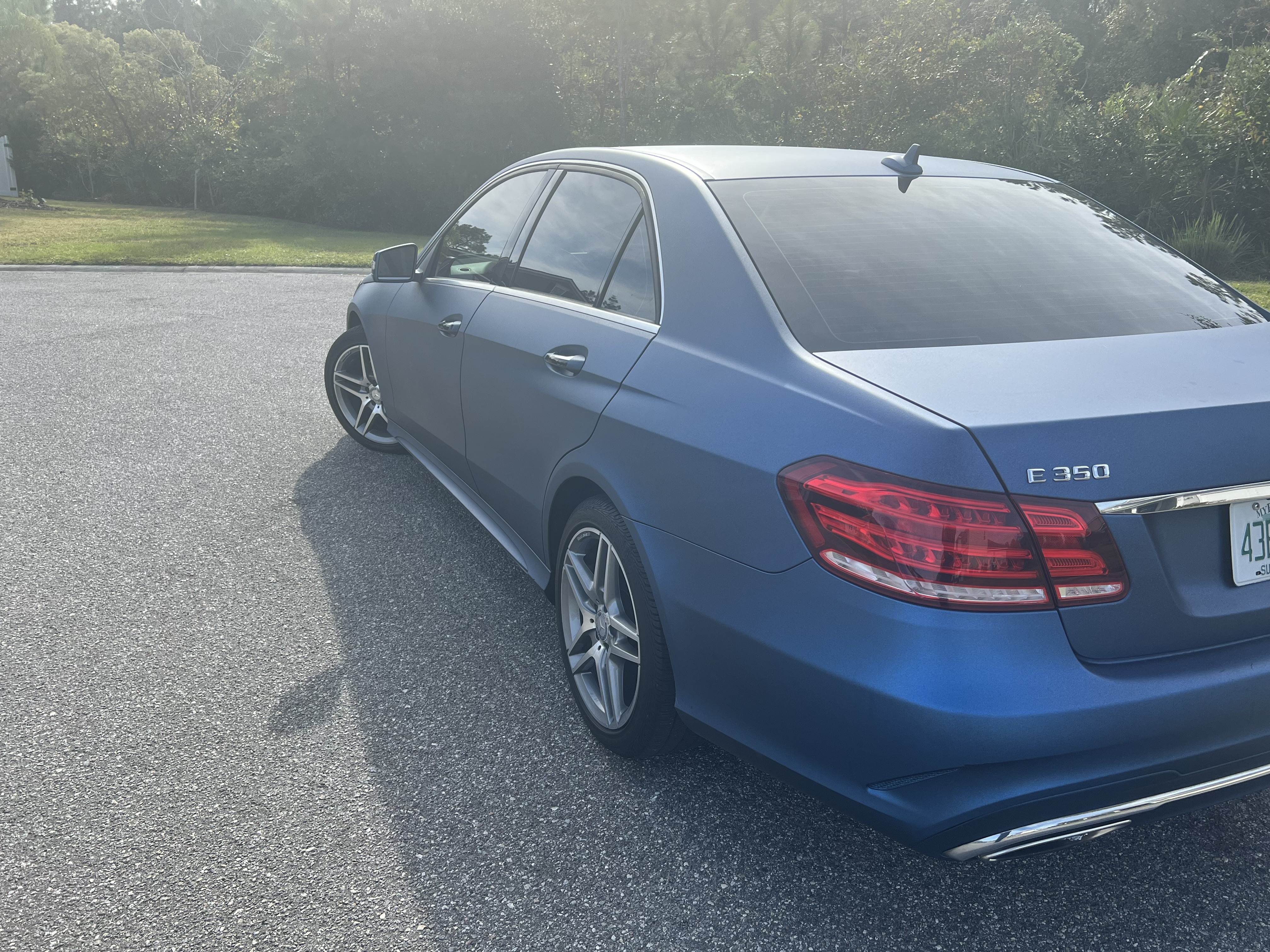 Used 2014 Mercedes-Benz E 350 Sedan image 4
