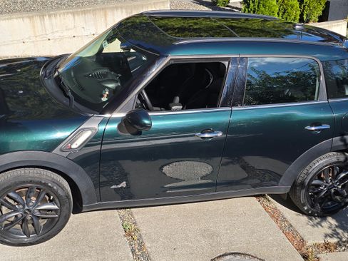 Used 2014 MINI Cooper Countryman S image 1