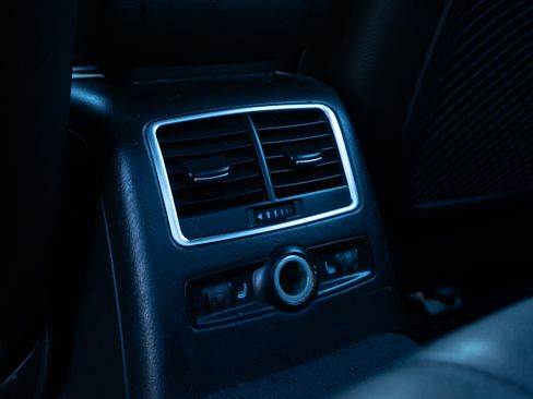 Used 2011 Audi A6 3.0T Premium image 15