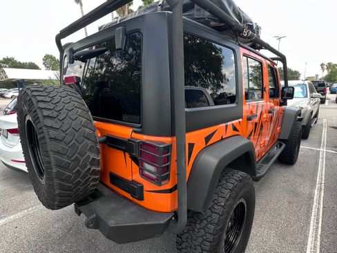 Used 2012 Jeep Wrangler Unlimited Sport image 2