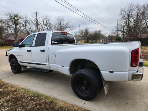 Used 2005 Dodge Ram 3500 Truck SLT image 2