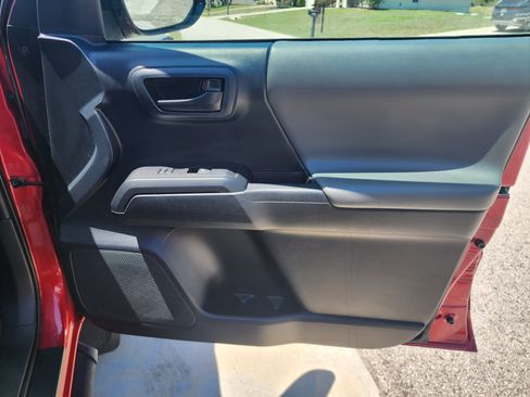 Used 2019 Toyota Tacoma SR RWD image 19