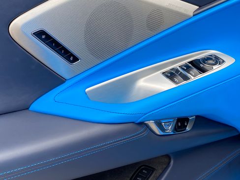 Used 2023 Chevrolet Corvette Stingray Premium Conv w/ Z51 Performance Package image 26