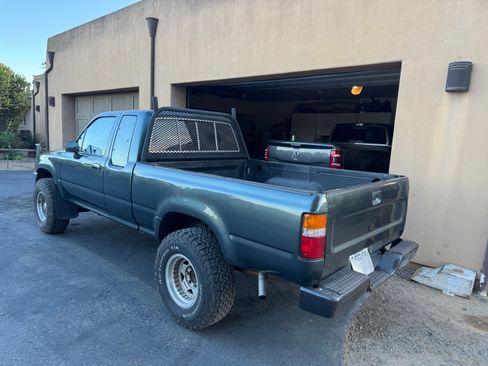 Used 1992 Toyota Pickup SR5 AWD/4WD image 6