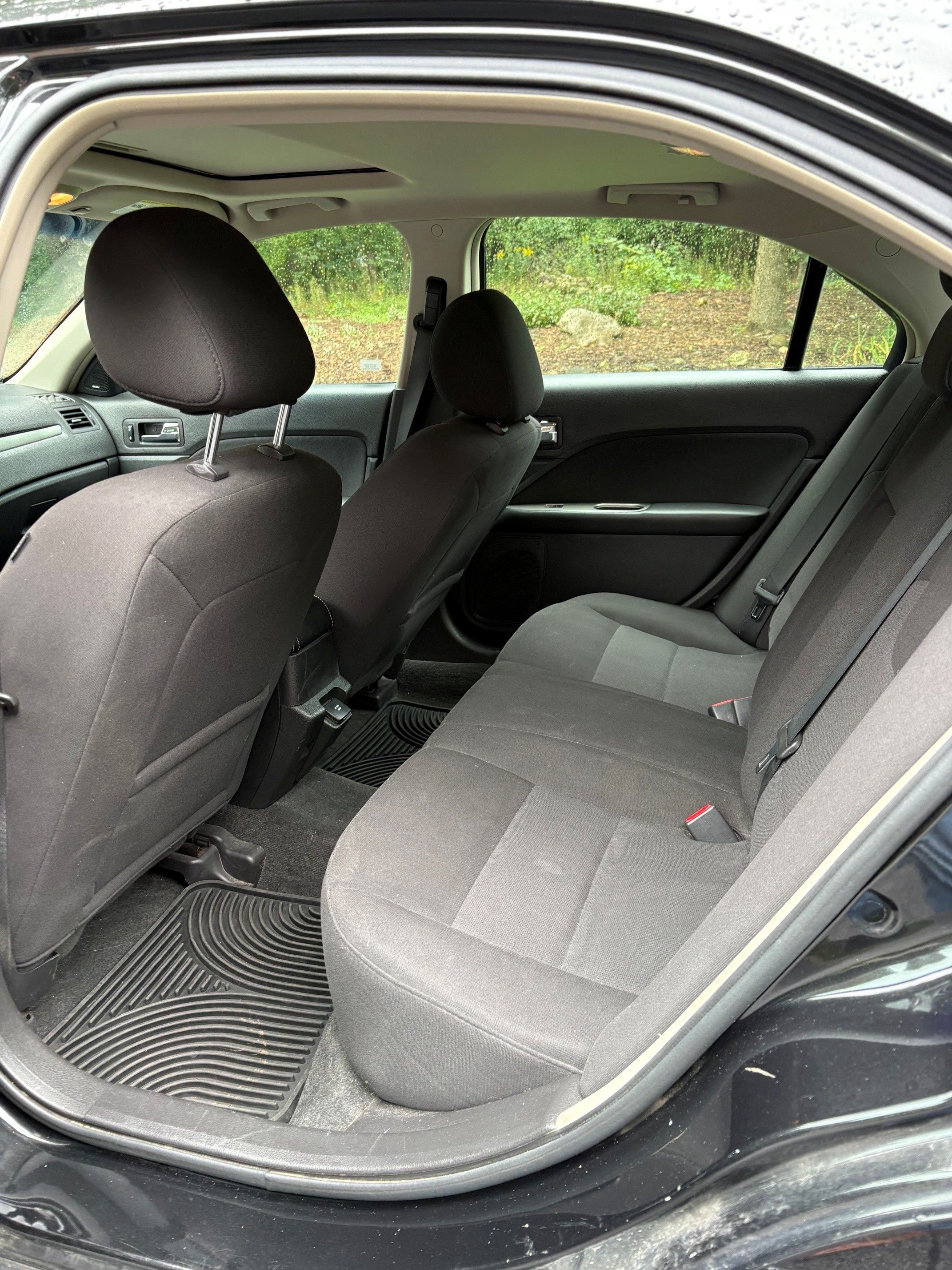 Used 2011 Ford Fusion Hybrid w/ 501A Rapid Spec Order Code FWD image 8