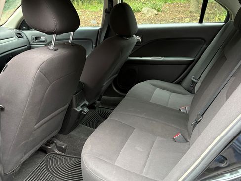 Used 2011 Ford Fusion Hybrid w/ 501A Rapid Spec Order Code FWD image 8