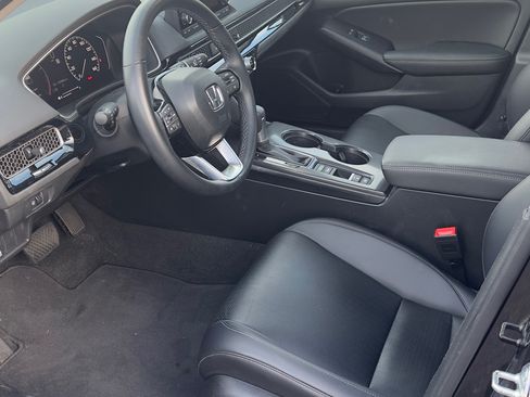 Used 2024 Honda Civic EX-L image 11