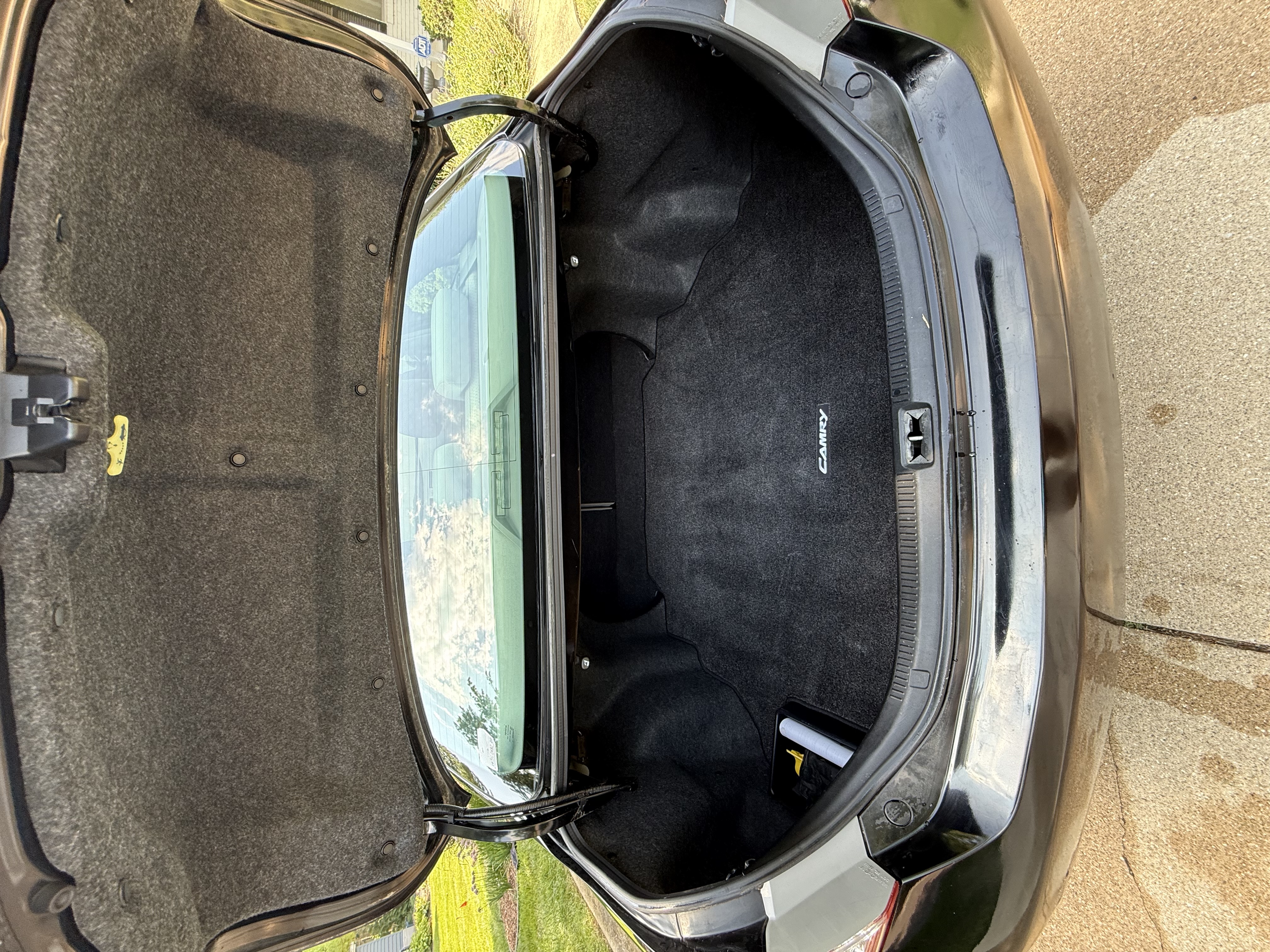 Used 2010 Toyota Camry FWD image 10