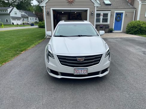 Used 2018 Cadillac XTS Luxury image 11