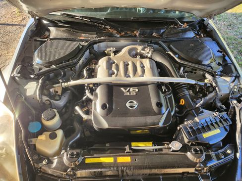 Used 2005 Nissan 350Z Touring image 23