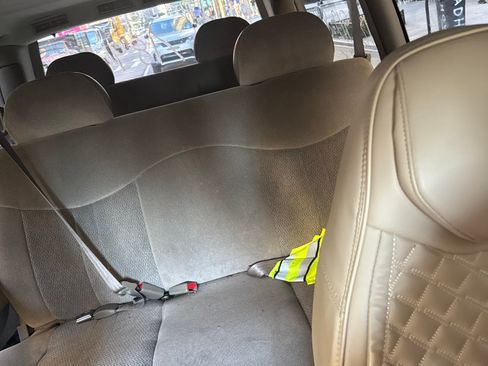 Used 2004 Chevrolet Astro Passenger AWD w/ LS Preferred Equipment Group image 12