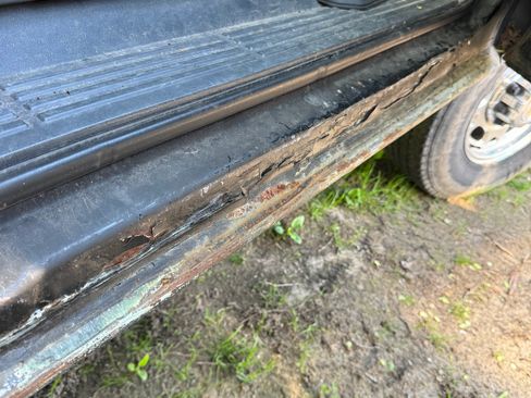 Used 2002 Chevrolet Silverado 2500 LS w/ Snow Plow Prep Pkg image 6