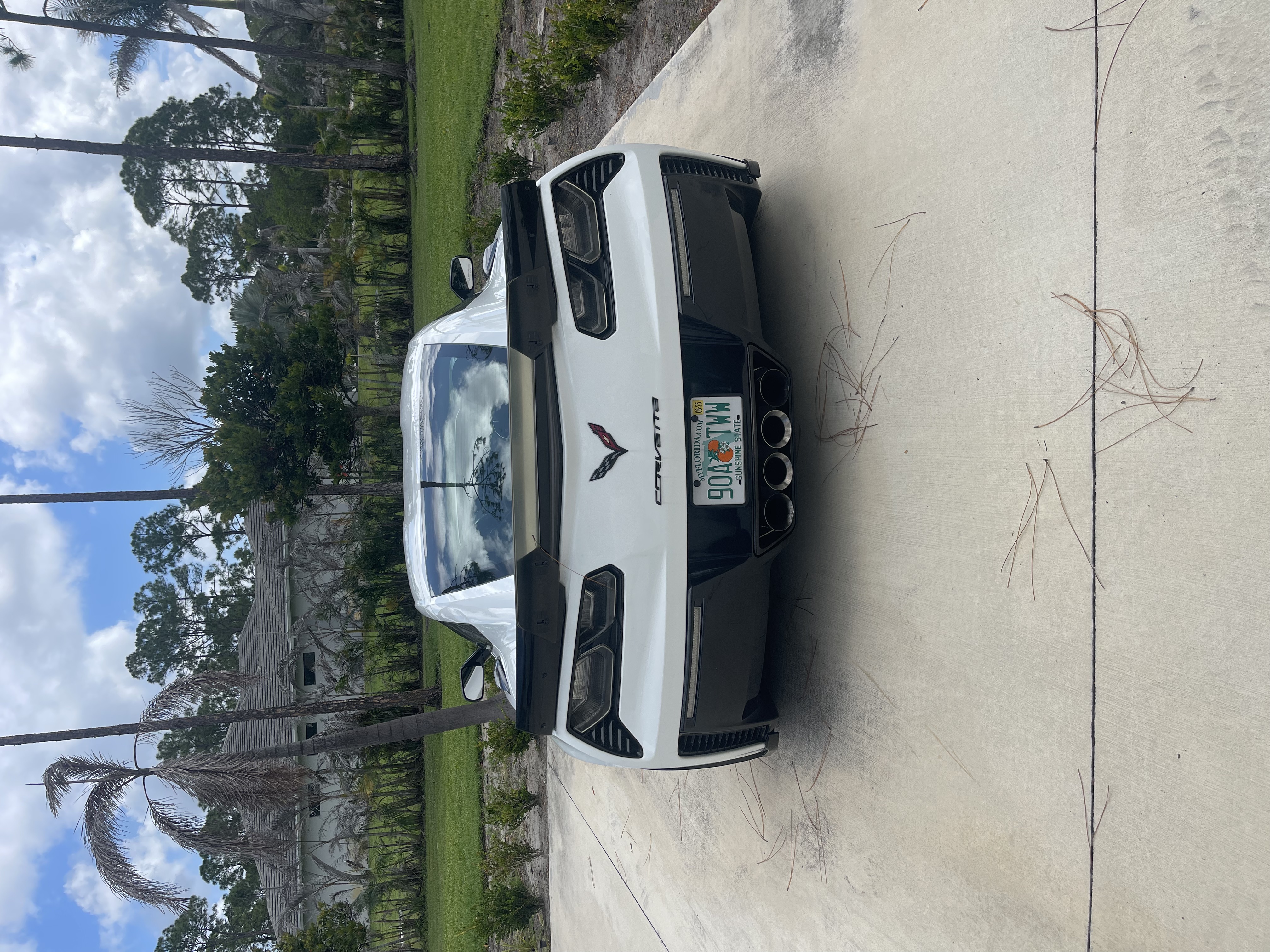 Used 2019 Chevrolet Corvette Z06 RWD image 2