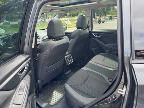 Used 2019 Subaru Forester Premium AWD/4WD image 26
