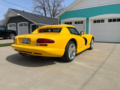 Used 2001 Dodge Viper RT/10 image 9