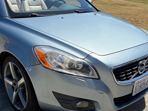 Used 2012 Volvo C70 T5 FWD image 5