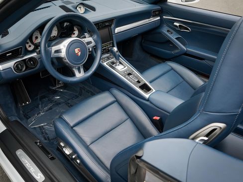 Used 2013 Porsche 911 Carrera S image 15