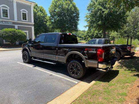 Used 2019 Ford F350 Lariat w/ Lariat Ultimate Package AWD/4WD image 12