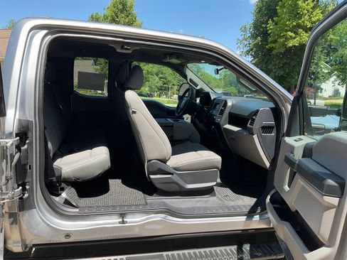 Used 2022 Ford F350 XL w/ Power Equipment Group AWD/4WD image 2