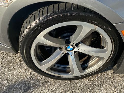 Used 2010 BMW 650i Convertible image 18