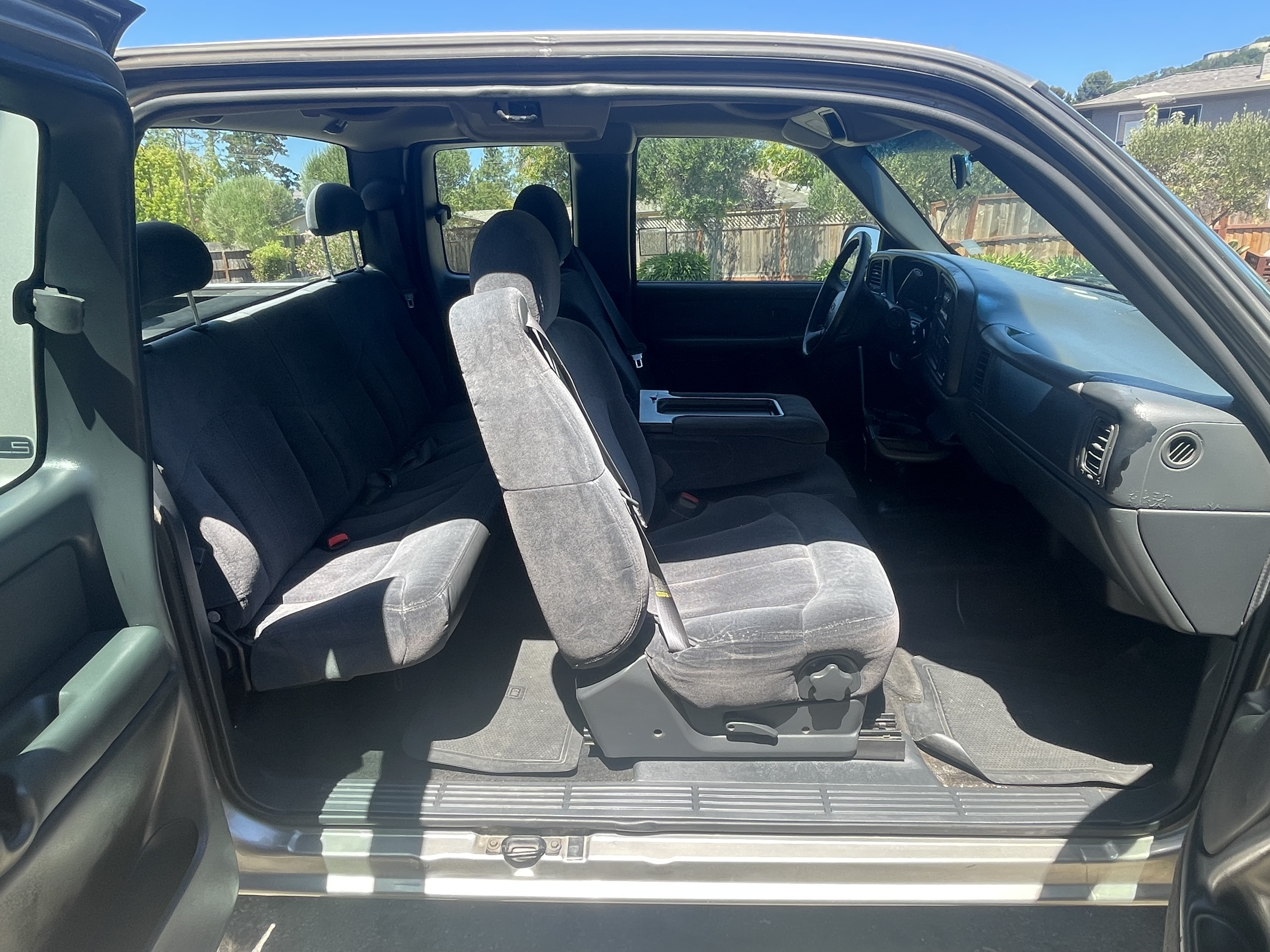 Used 2000 Chevrolet Silverado 1500 LS AWD/4WD image 17