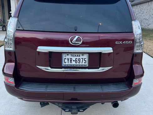 Used 2014 Lexus GX 460 image 8