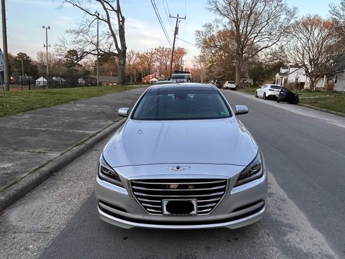 Used 2015 Hyundai Genesis 3.8 w/ Option Group 03 image 16