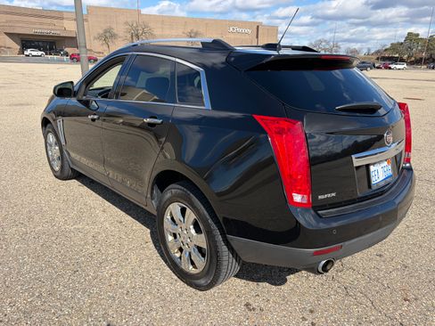 Used 2015 Cadillac SRX Luxury w/ Driver Awareness Package image 4