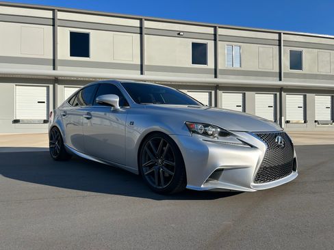 Used 2014 Lexus IS 250 image 2