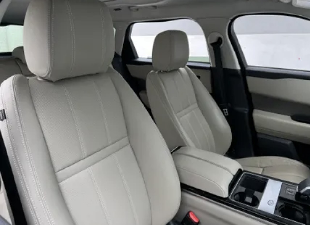 Used 2021 Land Rover Range Rover Velar S AWD/4WD image 11