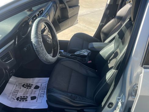 Used 2015 Toyota Corolla S image 9