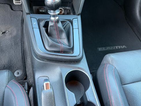 Used 2017 Hyundai Elantra Sport w/ Sport Premium Package 06 image 12