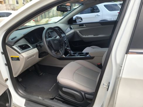 Used 2016 Hyundai Sonata SE image 10