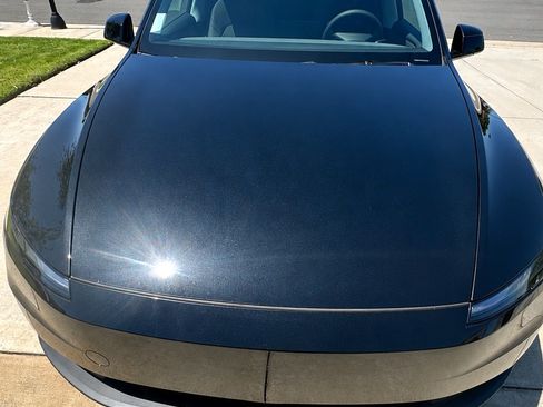 Used 2026 Tesla Model Y AWD image 4