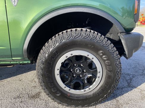 Used 2022 Ford Bronco 2-Door w/ Sasquatch Package image 21