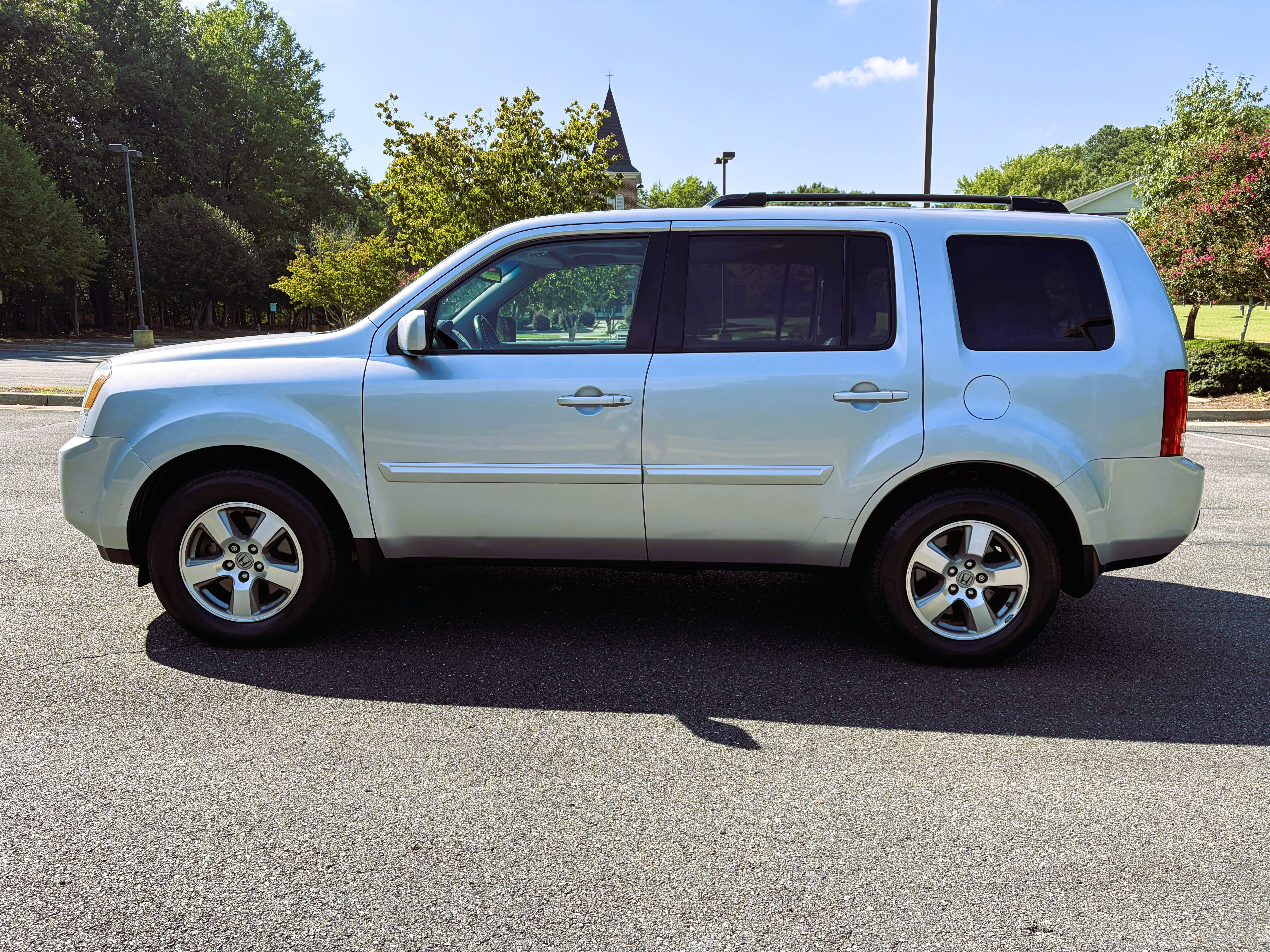 Used 2011 Honda Pilot EX-L image 8