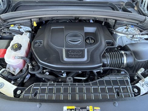 Used 2023 Jeep Grand Cherokee L Summit w/ High Altitude Package image 17