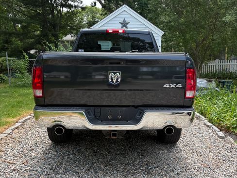 Used 2018 RAM 1500 Express w/ Express Value Package AWD/4WD image 2