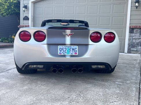 Used 2012 Chevrolet Corvette Grand Sport w/ 3LT Preferred Equipment Group RWD image 13