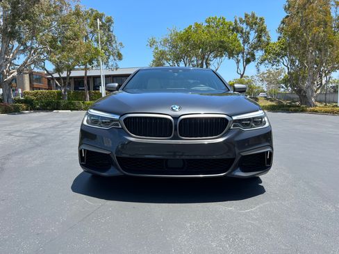 Used 2018 BMW M550i xDrive w/ Driving Assistance Package image 4