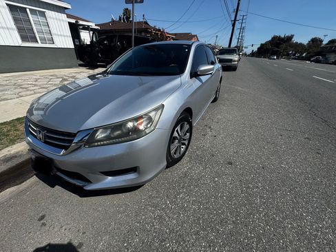 Used 2013 Honda Accord LX image 2