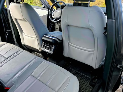 Used 2020 Land Rover Range Rover Evoque SE image 27