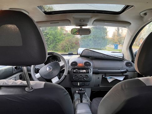 Used 2002 Volkswagen Beetle GLS image 11